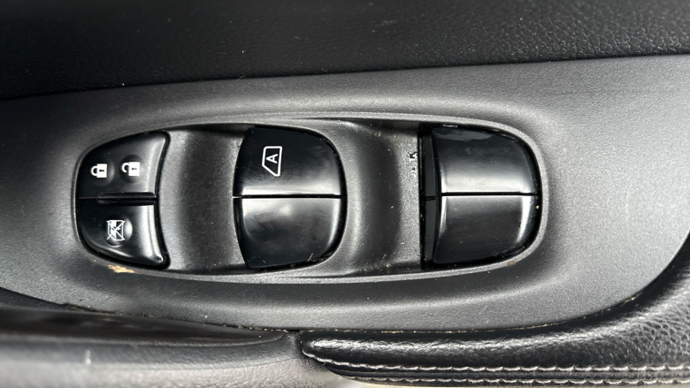 Nissan X-Trail 1.6 dCi N-Tec 5dr Xtronic [7 Seat] Diesel Station Wagon